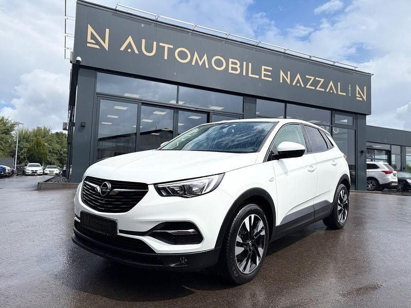 Weiß Gebraucht 2018 Opel Grandland X Edition SUV | 12.700 € (Etwas zu teuer) - Bild 1/4
