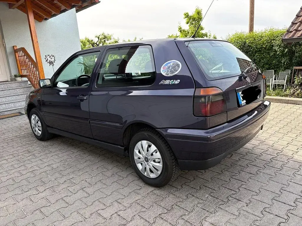 Gebraucht VW Golf III 75 PS (55 kW) 1995 Violet Limousine