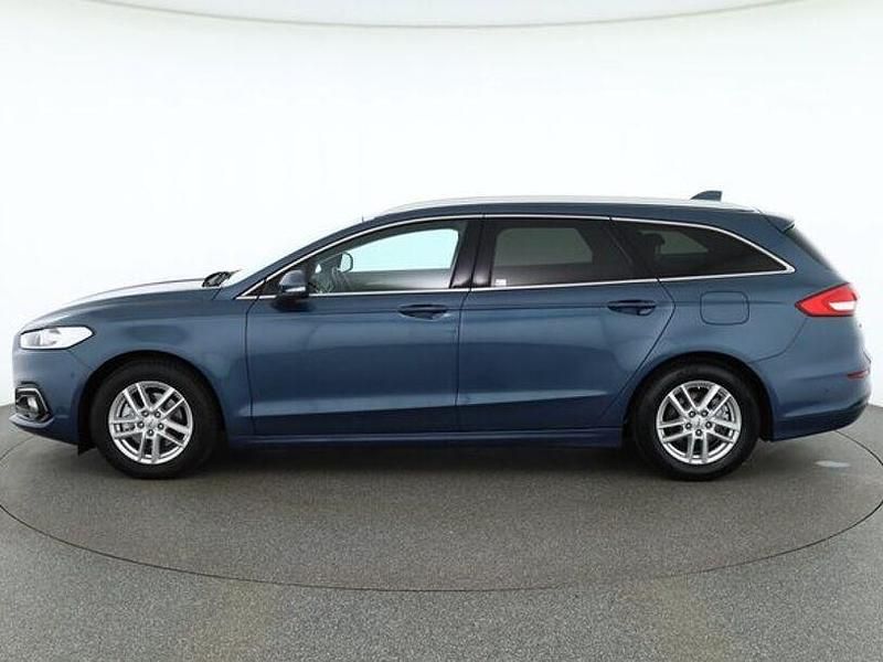Gebraucht Ford Mondeo Titanium 150 PS (110 kW) 2021 Blau Kombi