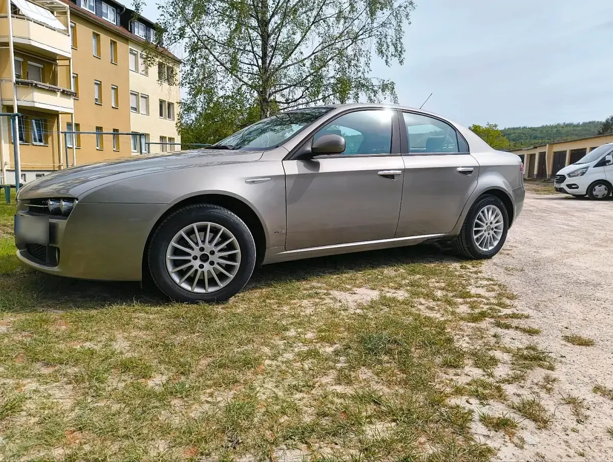 Gebraucht Alfa Romeo 159 160 PS (117 kW) 2007 Beige Limousine