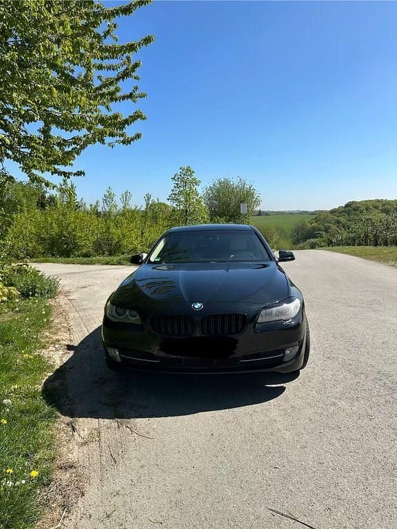 Second-hand BMW 520 184 CP (135 kW) 2012 Bej Berlinǎ