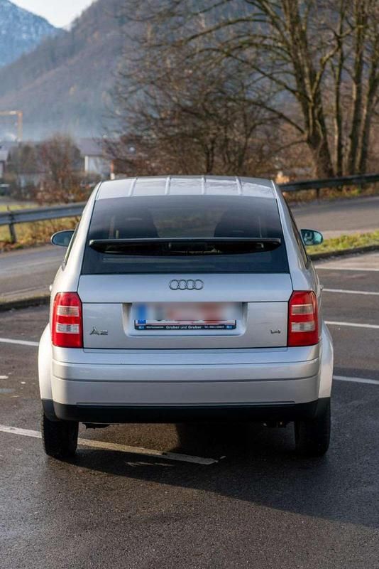 Gebraucht Audi A2 75 PS (55 kW) 2000 Silber Kleinwagen