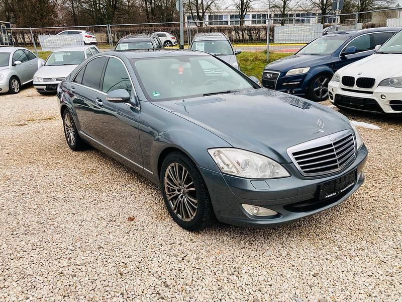 Grau Gebraucht 2008 Mercedes S320 Limousine | 8.950 € (Guter Preis) - Bild 1/4