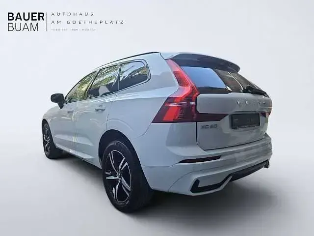 Gebraucht Volvo XC60 145 PS (106 kW) 2022 SUV