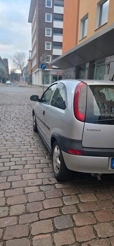 Gebraucht Opel Corsa 75 PS (55 kW) 2003 Silber Kleinwagen