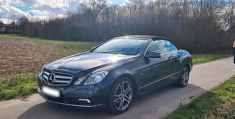 Gebraucht Mercedes E250 202 PS (148 kW) 2011 Cabrio