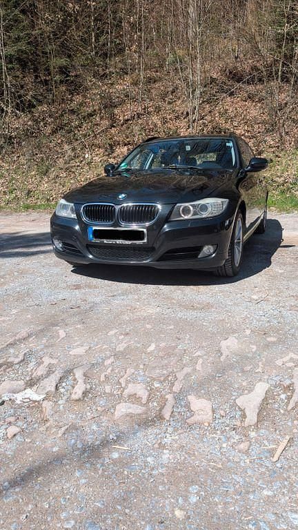Gebraucht BMW 320 Efficient Dynamics 163 PS (119 kW) 2010 Schwarz Kombi
