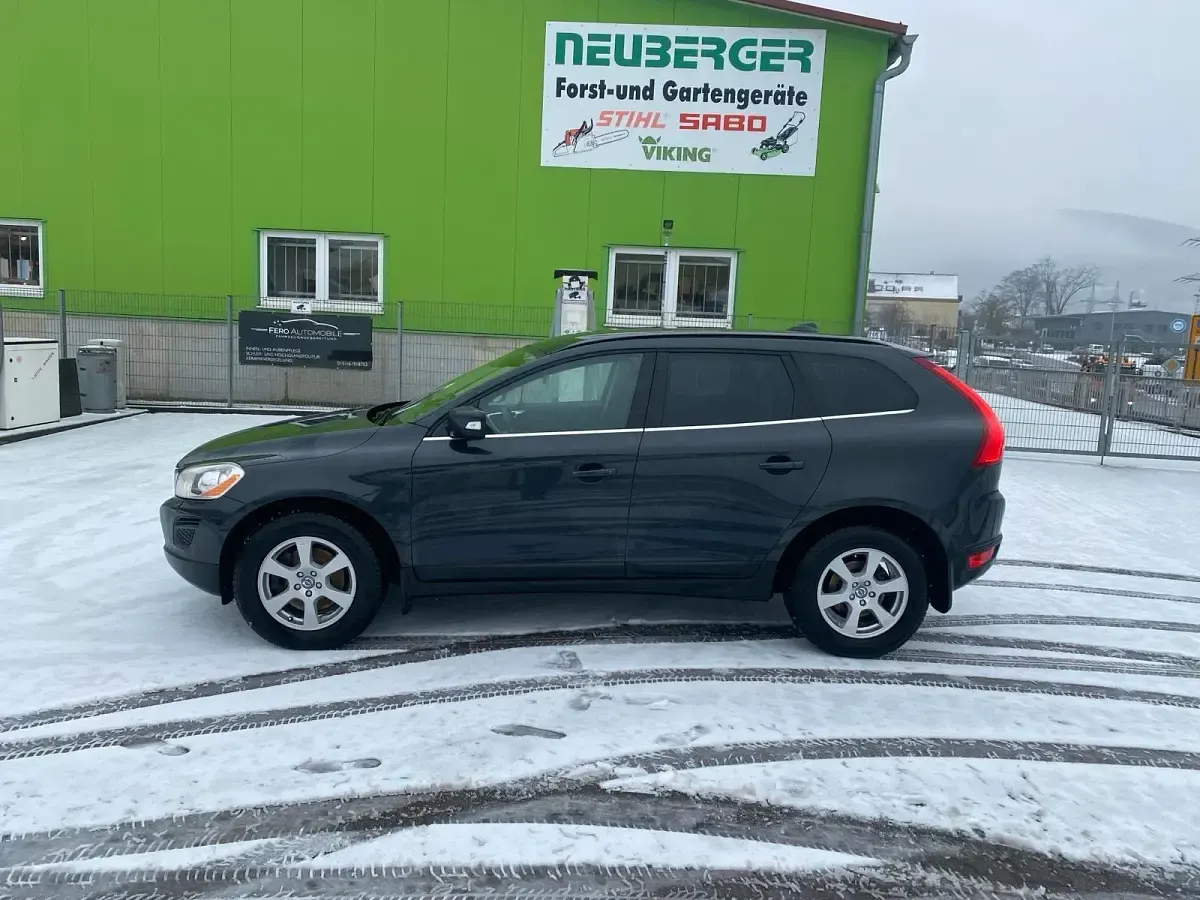 Gebraucht Volvo XC60 163 PS (119 kW) 2012 Grau SUV