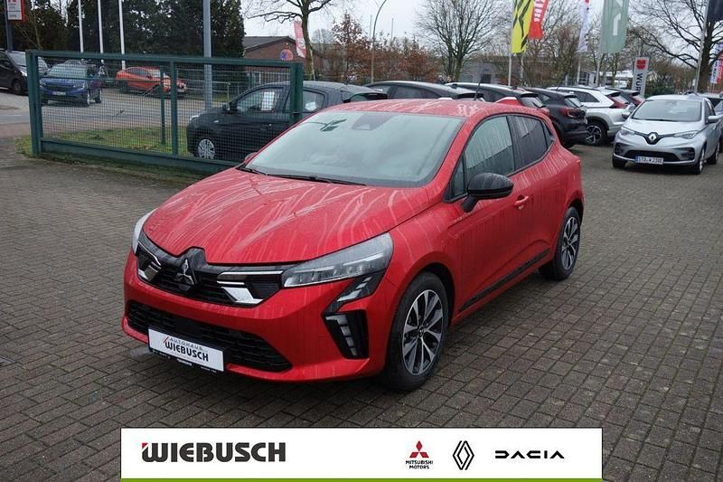 Gebraucht Mitsubishi Colt Plus 67 PS (49 kW) 2024 Rot Limousine