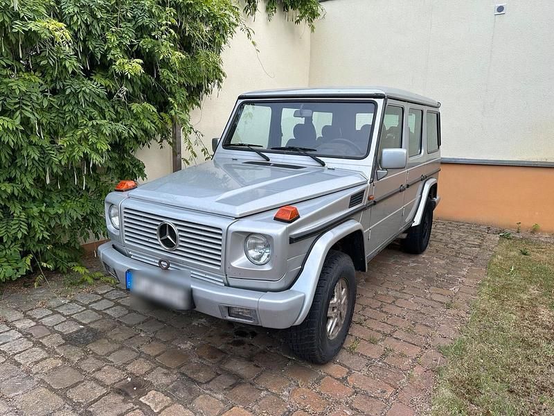 Silber Gebraucht 1990 Mercedes G300 SUV | 23.800 € - Bild 1/4