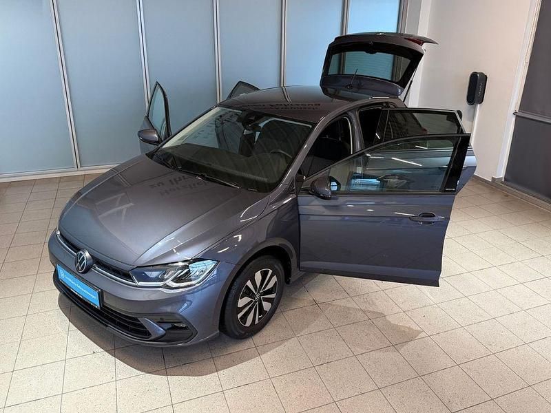 Używany VW Polo Pro 80 KM (58 kW) 2024 Szary Sedan/Limuzyna