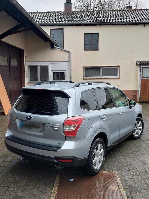 Gebraucht Subaru Forester 147 PS (108 kW) 2015 Silber SUV