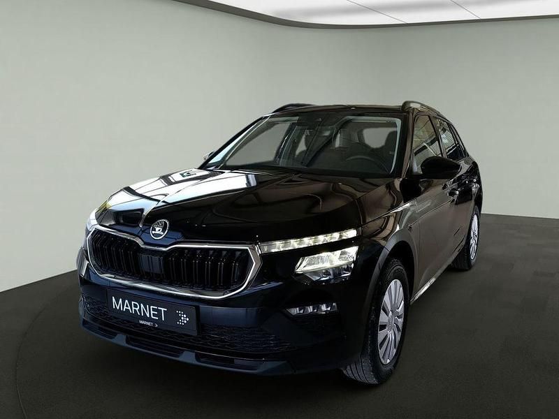 Schwarzmagic perleffekt Neu 2025 Skoda Kamiq Essence SUV | 22.980 € (Fairer Preis) - Bild 1/4