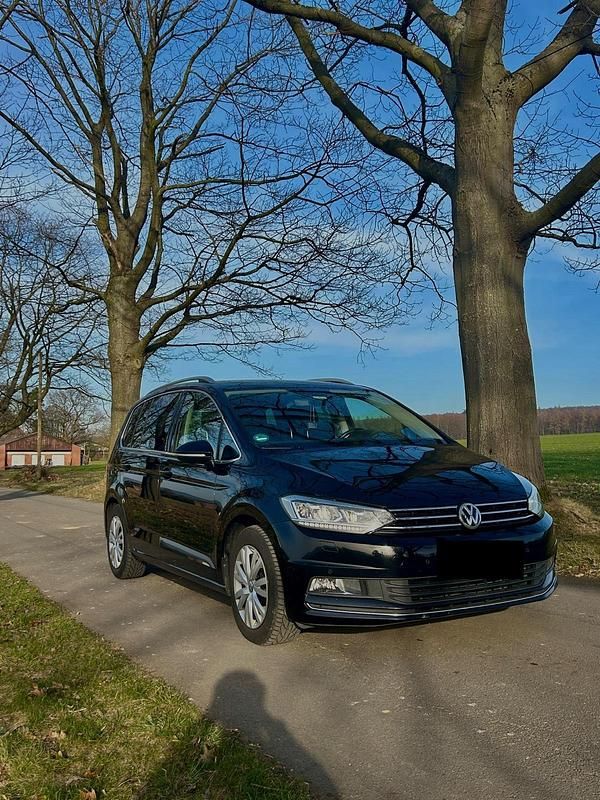 Gebraucht VW Touran Highline 150 PS (110 kW) 2015 Schwarz Van / Kleinbus