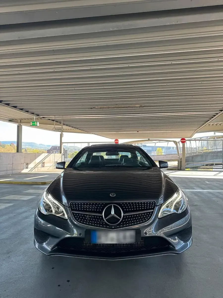 Gebraucht Mercedes E350 258 PS (189 kW) 2014 Grau Coupé