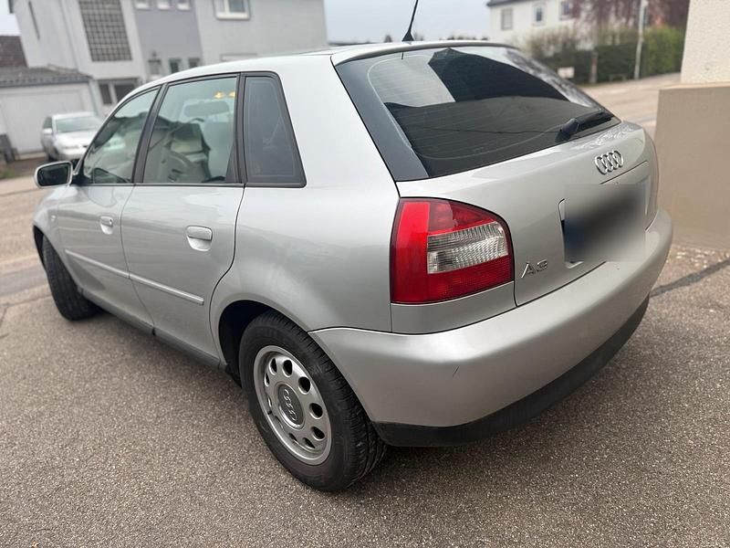 Usata Audi A3 102 CV (75 kW) 2002 Argento Utilitaria