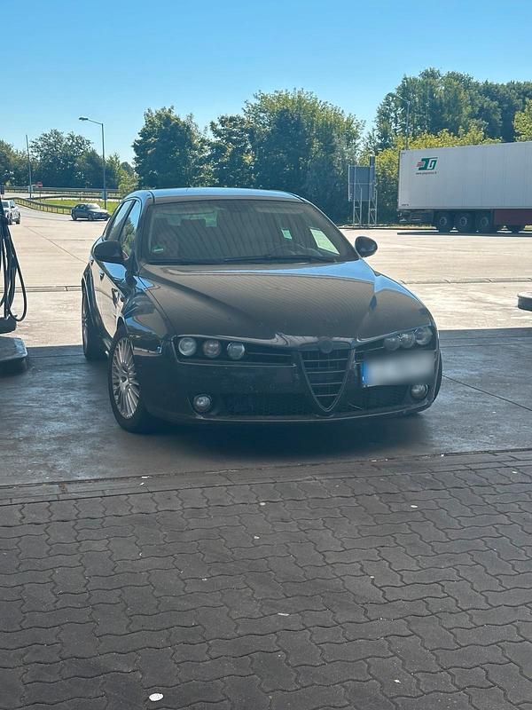 Schwarz Gebraucht 2008 Alfa Romeo 159 Coupé | 5.000 € - Bild 1/4