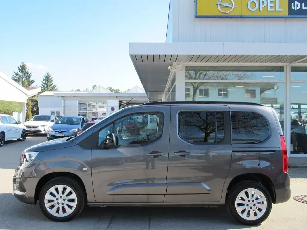 Gebraucht Opel Combo Life Ultimate 131 PS (96 kW) 2024 Van / Kleinbus