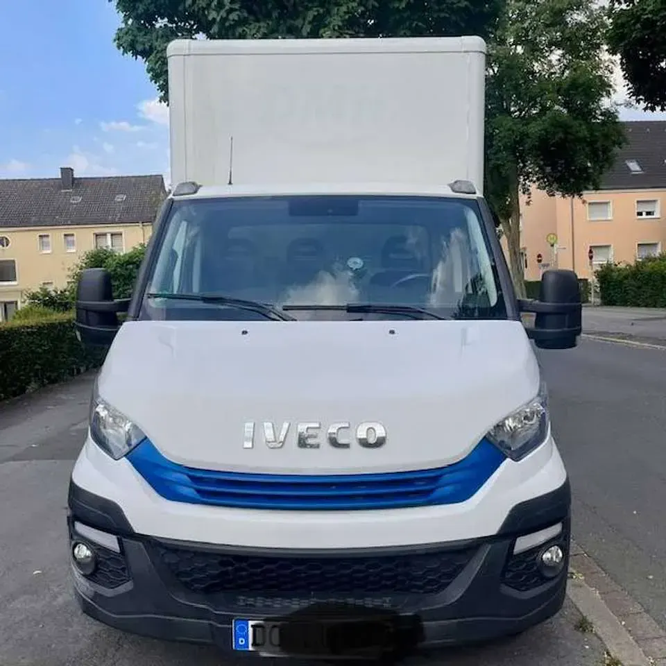 Gebraucht Iveco Daily 116 PS (85 kW) 2018 Weiß Van