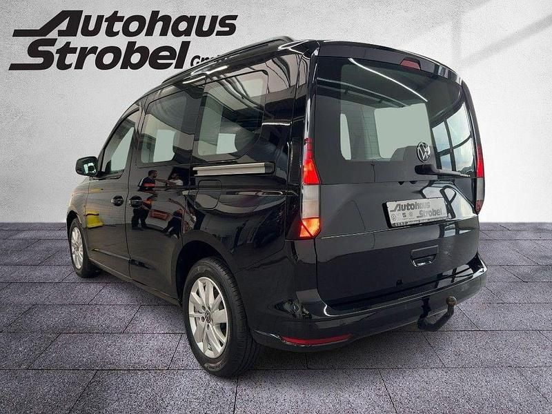 Gebraucht VW Caddy Life 102 PS (75 kW) 2023 Deep black perleffekt Van / Kleinbus