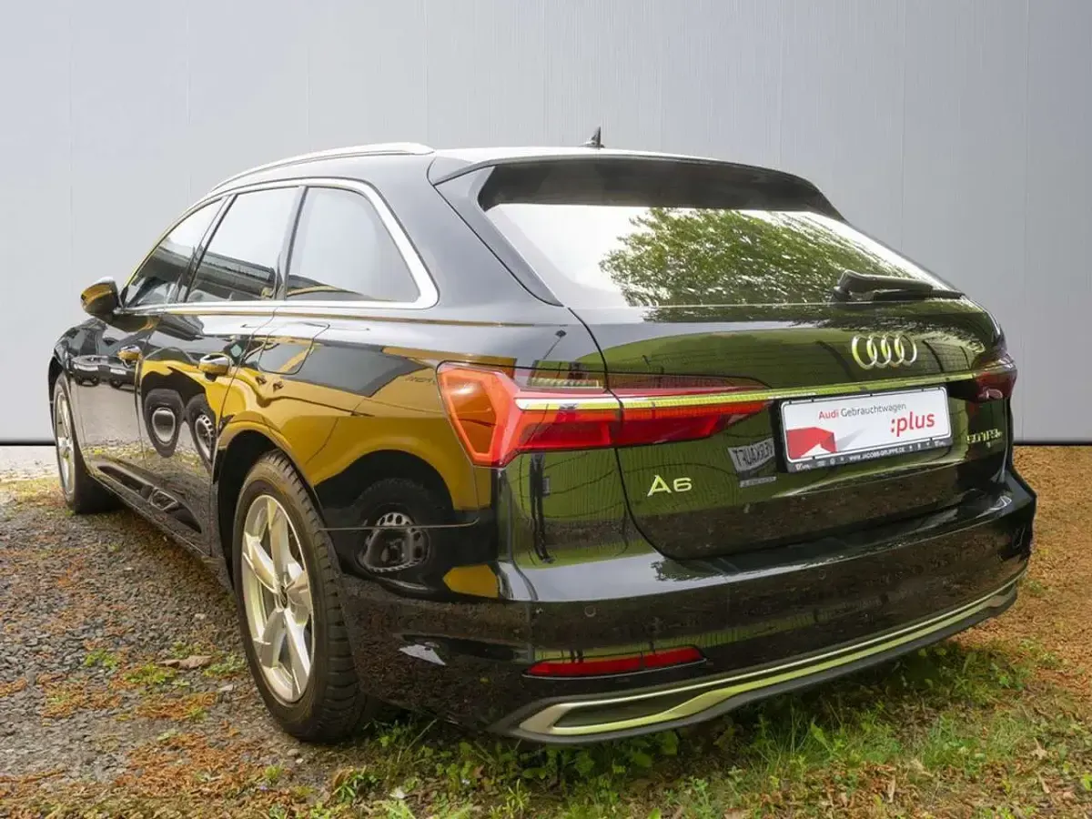 Gebraucht Audi A6 Advanced 299 PS (219 kW) 2025 Schwarz Kombi