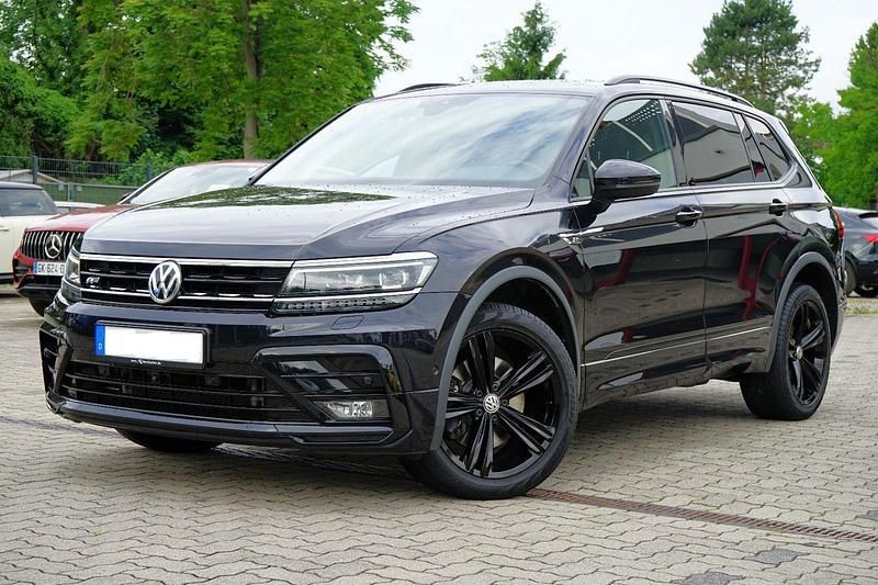 Schwarz Gebraucht 2019 VW Tiguan Allspace R-line SUV | 34.000 € (Etwas zu teuer) - Bild 1/4