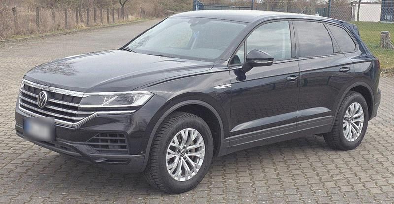 Schwarz Gebraucht 2020 VW Touareg SUV | 28.900 € (Superpreis) - Bild 1/4