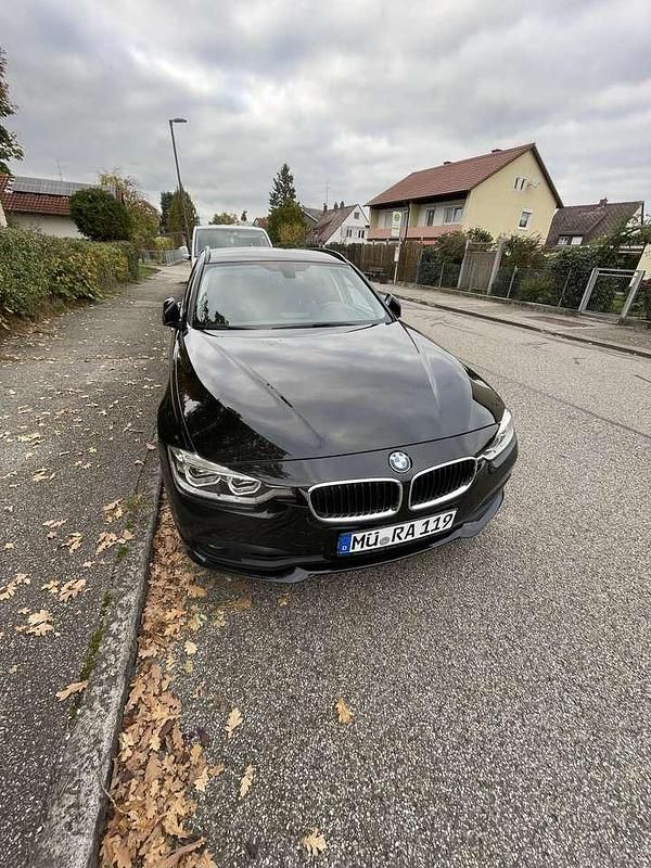 Gebraucht 2019 BMW 320 Advantage Limousine | 18.500 € (Fairer Preis) - Bild 1/4
