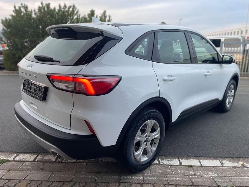 Gebraucht Ford Kuga Cool & Connect 152 PS (111 kW) 2022 Weiß SUV