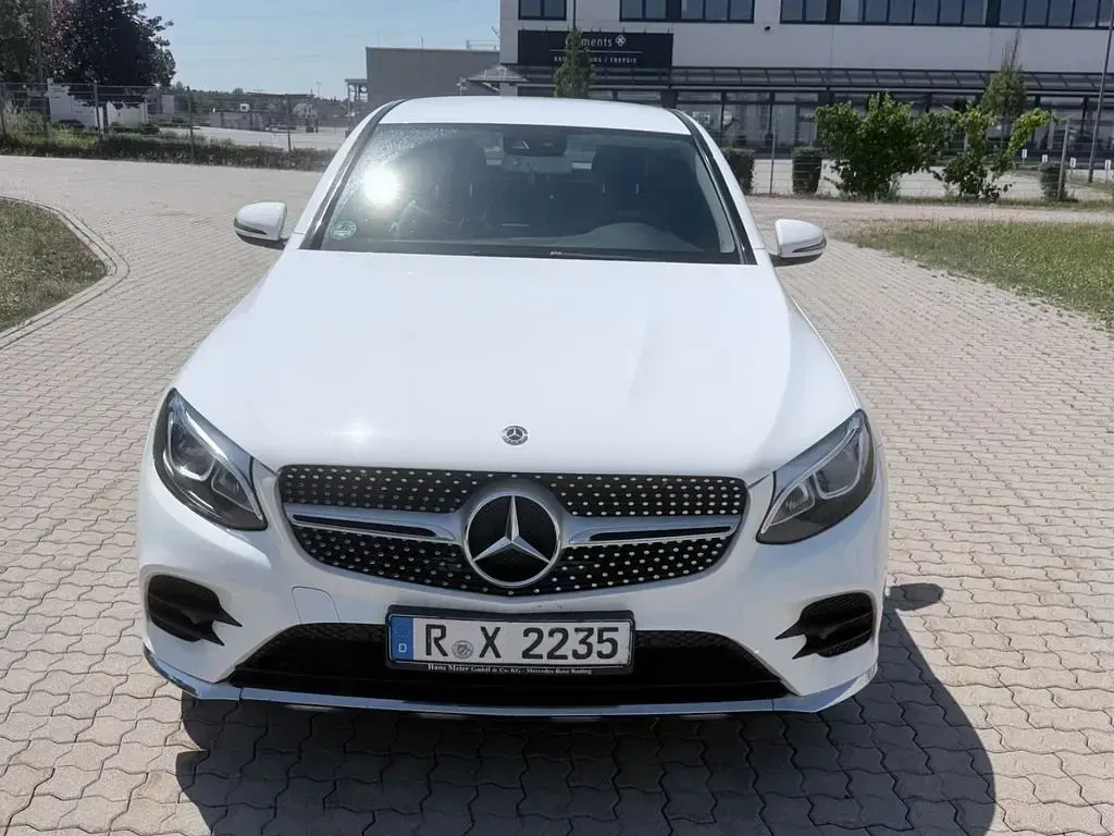 Gebraucht Mercedes GLC220 AMG line 170 PS (125 kW) 2017 Weiß SUV