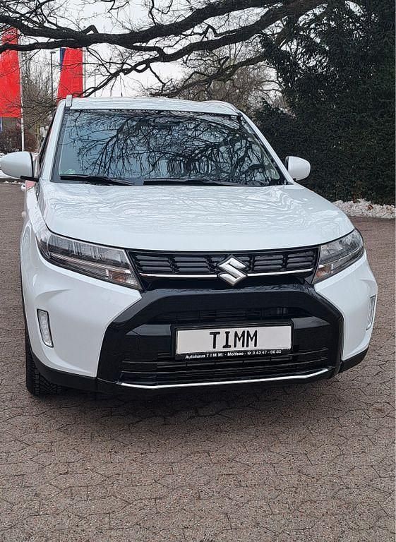 Gebraucht Suzuki Vitara Comfort 110 PS (80 kW) 2025 Weiß SUV