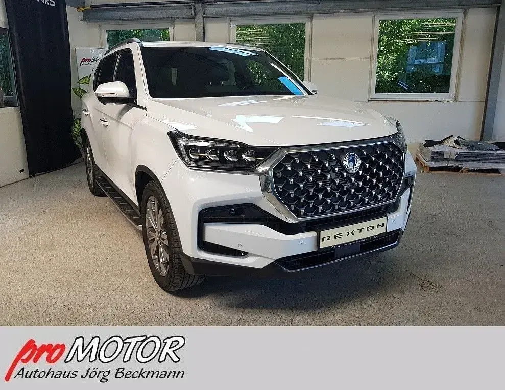 Gebraucht SsangYong Rexton Sapphire 203 PS (149 kW) 2024 Weiß SUV