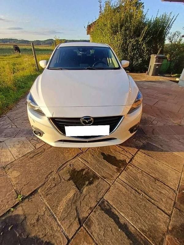 Weiß Gebraucht 2013 Mazda 3 Sports-Line Limousine | 6.000 € (Superpreis) - Bild 1/4
