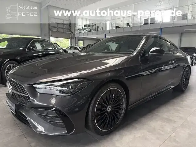 Gebraucht Mercedes CLE300 Premium 258 PS (189 kW) 2024 Grau Coupé