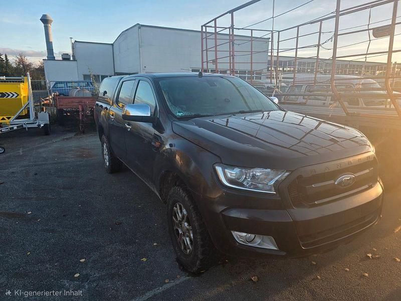 Gebraucht Ford T 160 PS (117 kW) 2017 Schwarz Abholung