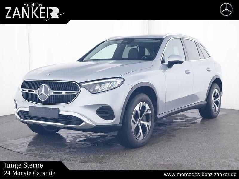 Lack hightechsilber Gebraucht 2024 Mercedes GLC300e Avantgarde SUV | 51.700 € (Guter Preis) - Bild 1/4