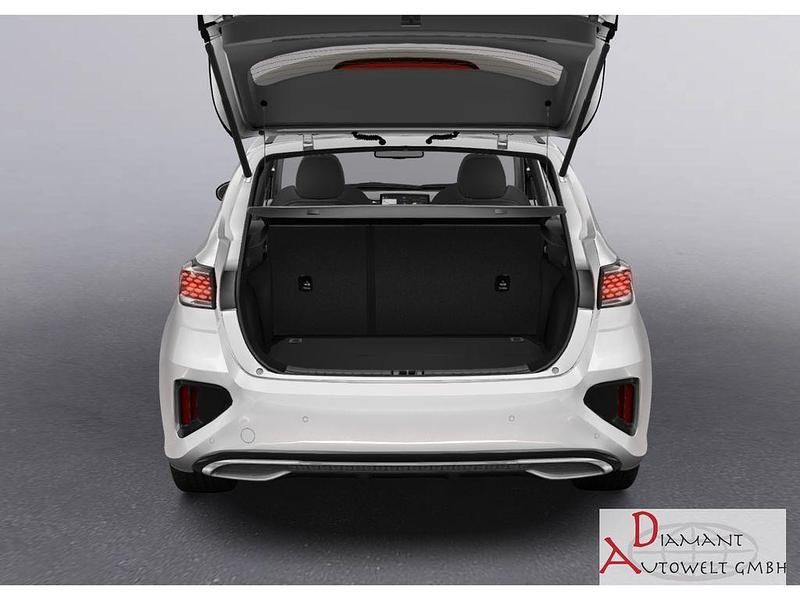 Neu Kia Ceed GT GT-Line 140 PS (102 kW) 2025 Grau Limousine