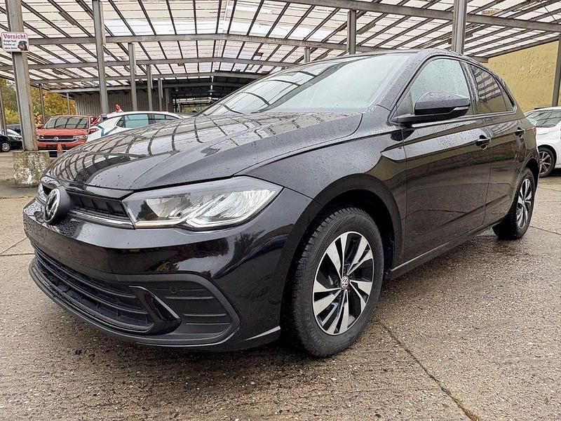 Schwarz Gebraucht 2022 VW Polo Life Limousine | 17.490 € (Guter Preis) - Bild 1/4