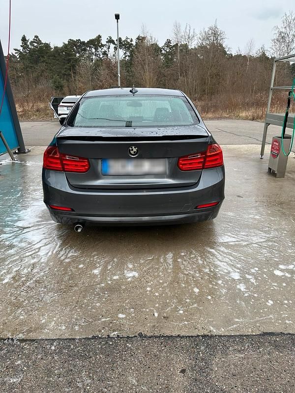 Gebraucht BMW 320 Efficient Dynamics 240 PS (176 kW) 2013 Grau Limousine