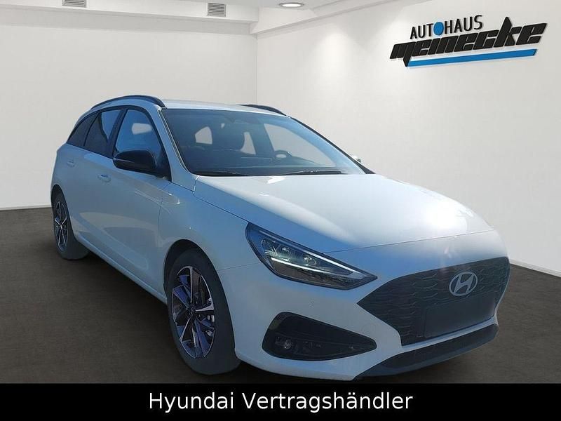 Neu Hyundai i30 150 PS (110 kW) 2026 Weiß Limousine