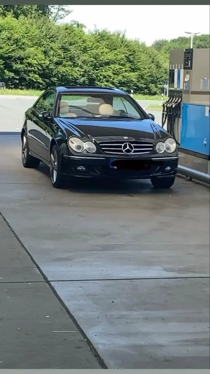 Gebraucht Mercedes CLK350 272 PS (200 kW) 2008 Schwarz Coupé