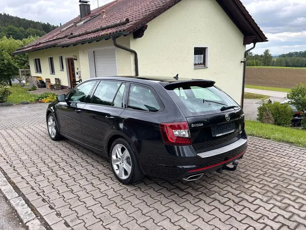 Gebraucht Skoda Octavia RS 184 PS (135 kW) 2017 Schwarz Kombi