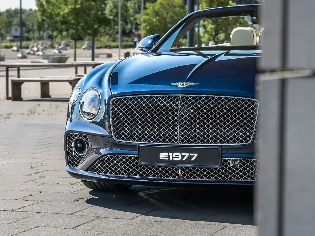 Gebraucht Bentley Continental GT Convertible 635 PS (467 kW) 2020 Blau Cabrio