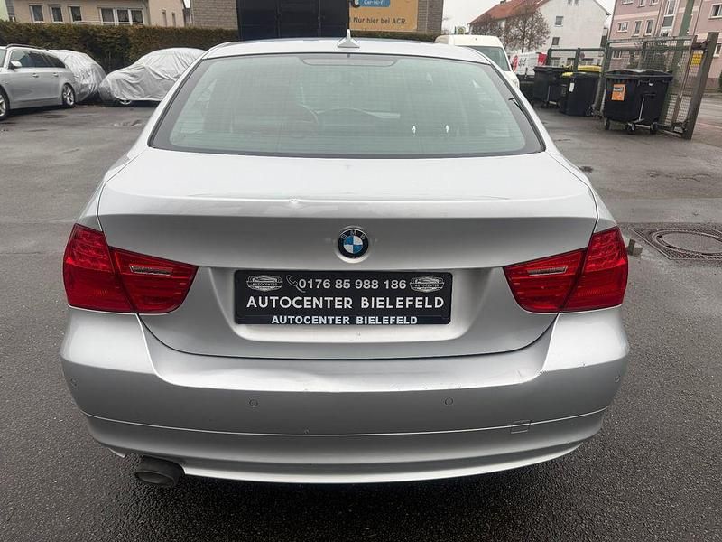 Gebraucht BMW 320 Comfort Edition 184 PS (135 kW) 2010 Silber Limousine