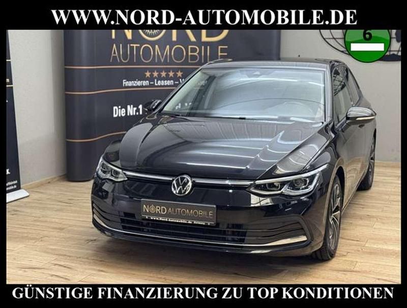 Gebraucht VW Golf VIII Active 150 PS (110 kW) 2022 Deep black perleffek (metallic) Kleinwagen