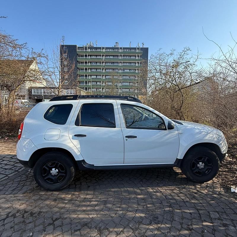 Weiß Gebraucht 2018 Dacia Duster Basis SUV | 8.999 € (Guter Preis) - Bild 1/4