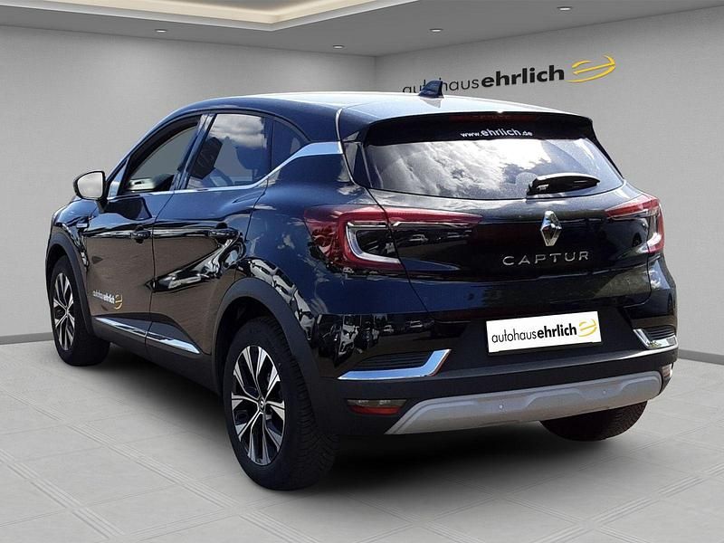 Sternenschwarz Gebraucht 2024 Renault Captur Techno SUV | 26.980 € (Etwas zu teuer) - Bild 1/4