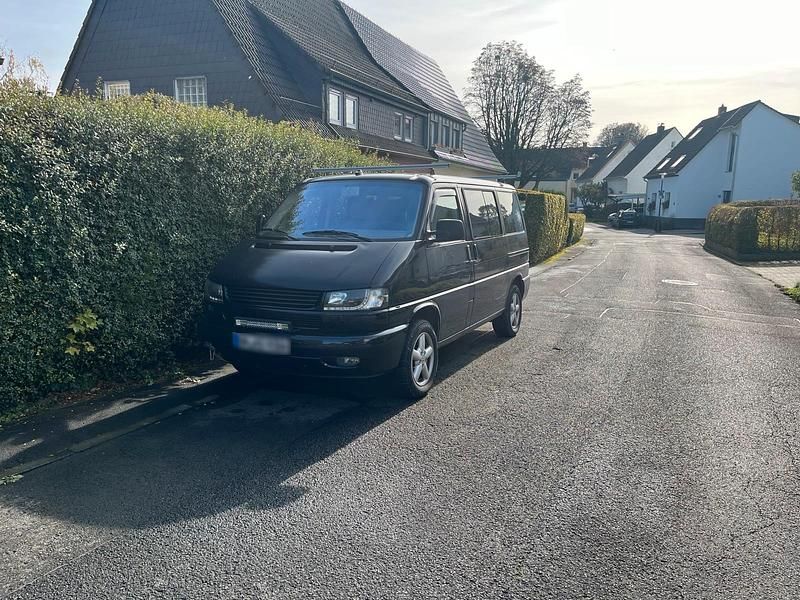 Gebraucht VW T4 204 PS (150 kW) 2001 Schwarz Van