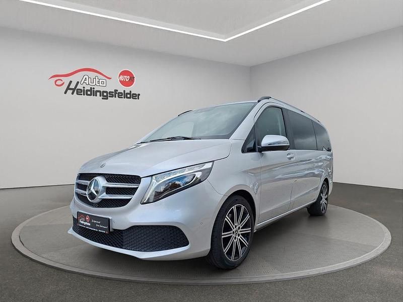 Silber Gebraucht 2020 Mercedes V220 Edition Van / Kleinbus | 43.990 € (Fairer Preis) - Bild 1/4