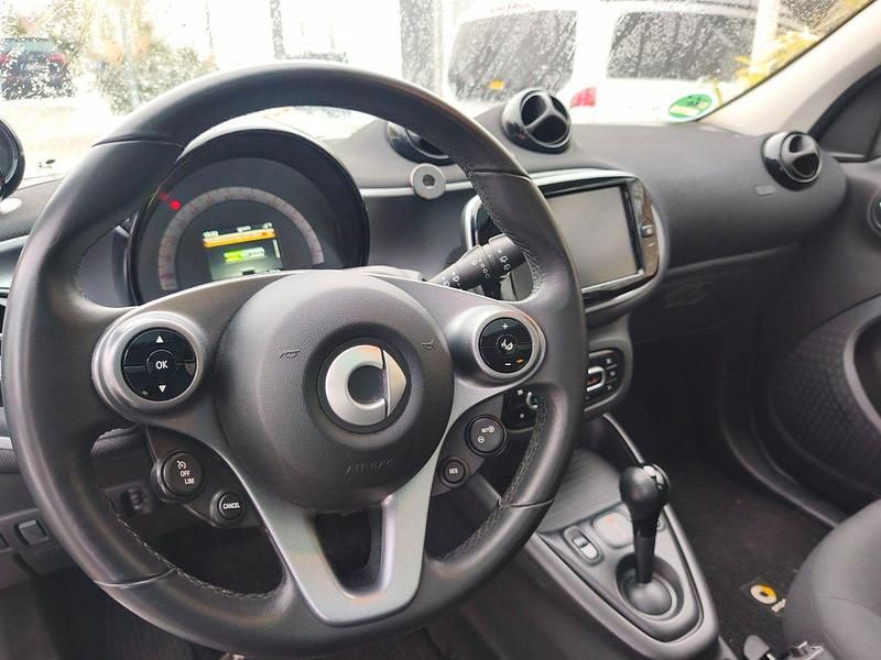 Gebraucht Smart ForFour Electric Drive Passion 60 kW (82 PS) 2021 Schwarz Kleinwagen
